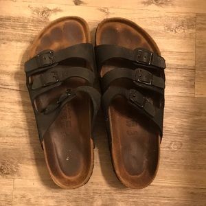 Black Three Strap Birkenstock’s